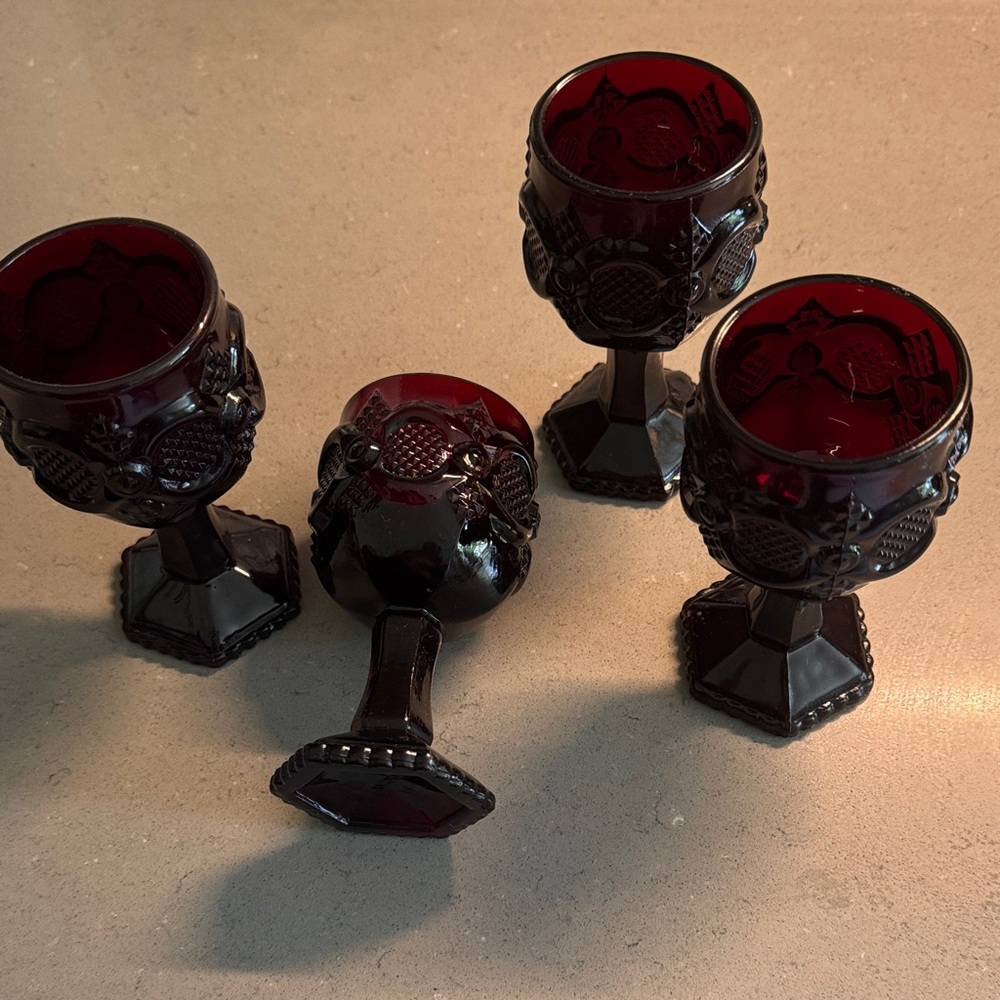 Vintage Avon 1876 Cape Cod Ruby Red Collection Set of 4 aperitif style glasses